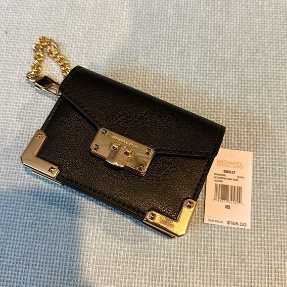 Michael Kors - Picture 1 of 5